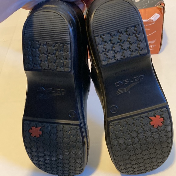 Dansko XP black mule clog size 41 slip resistant nurse shoe - Picture 8 of 16
